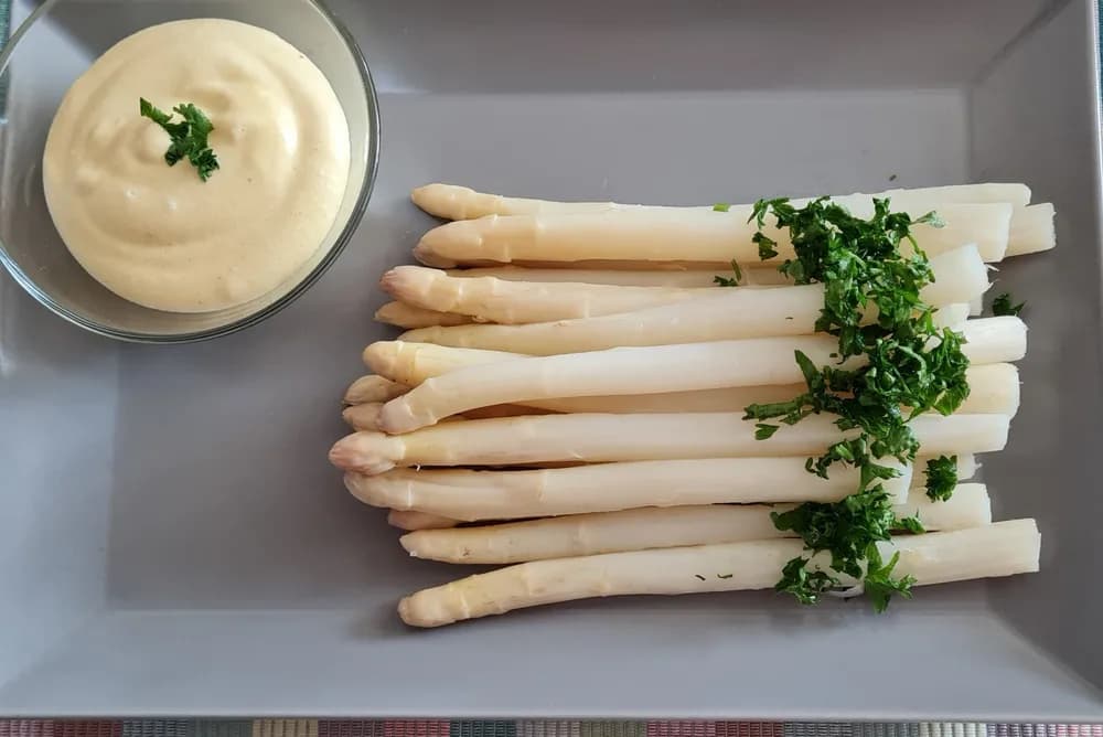 Image Asperges Sauce Mousseline