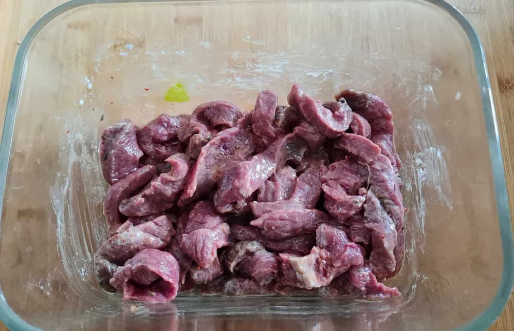 Image Emincé de Bœuf aux Oignons 6