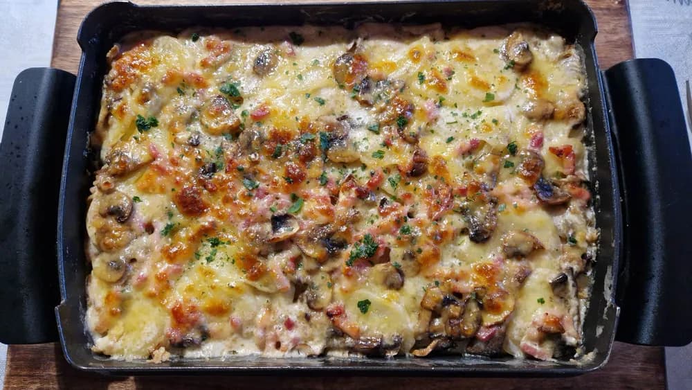 Image Gratin de Pommes de Terre Lardons Champignons