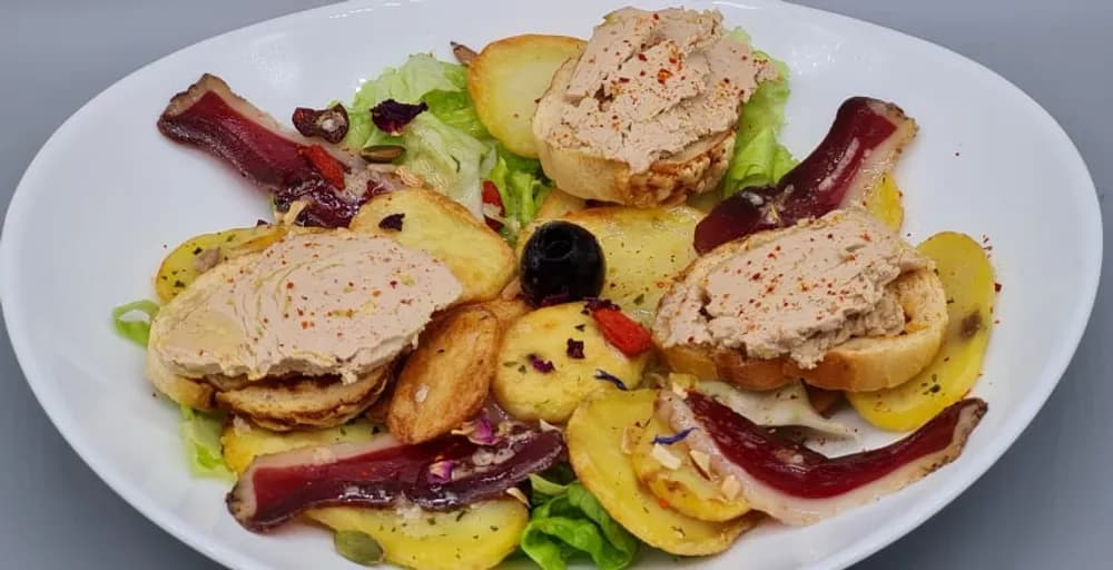 Image Salade Périgourdine au Foie Gras