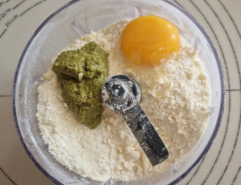 Image Smiley Parmesan Pesto 10