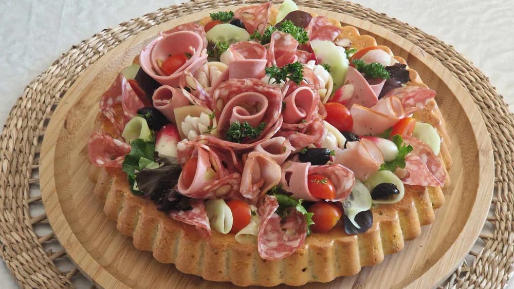 Image Tarte Estivale Crudités Charcuterie