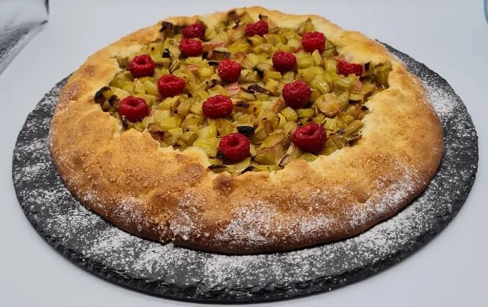 Image Tarte Rustique à la Rhubarbe