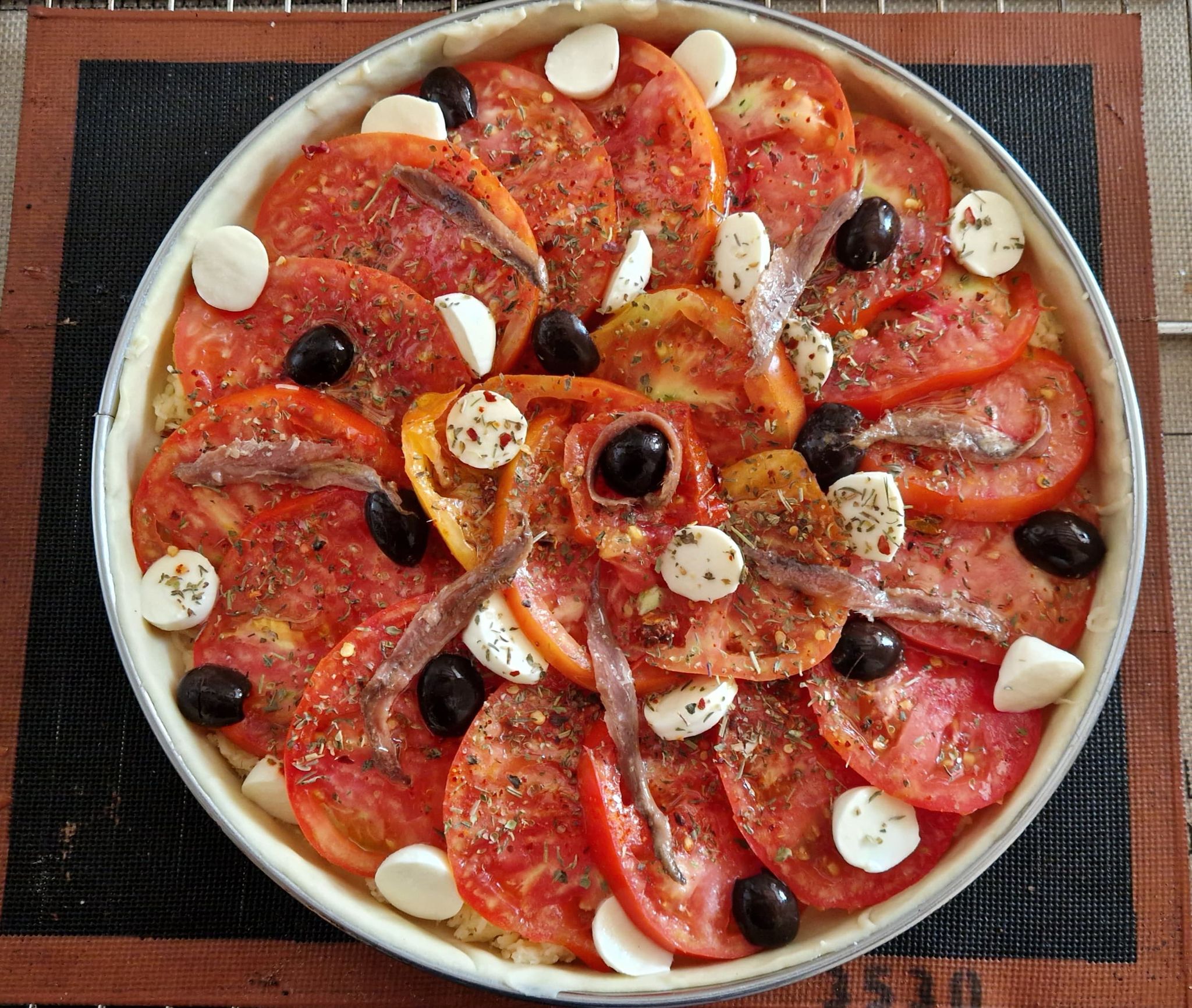 Tarte-Tomates-Mozza-Facon-Pizza