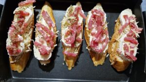 Bruschettas-Chevre-Bacon-3 Bruschettas-Chevre-Bacon