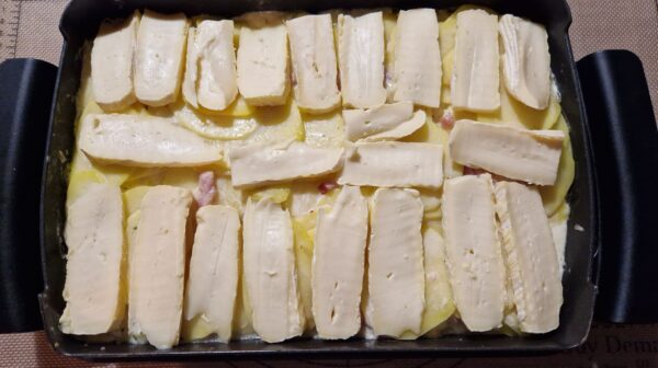 Gratin de Pommes de Terre Façon Tartiflette - Tatagateau