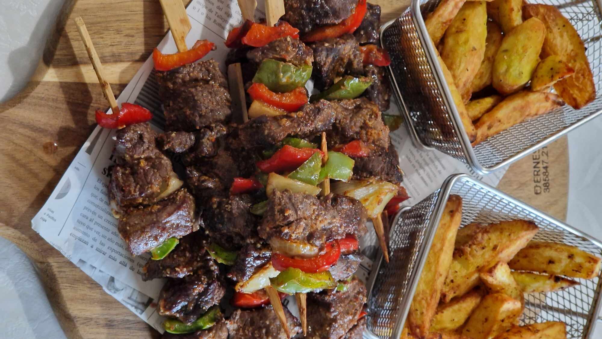 Brochettes-Boeuf-Marinees-Pommes-Terre