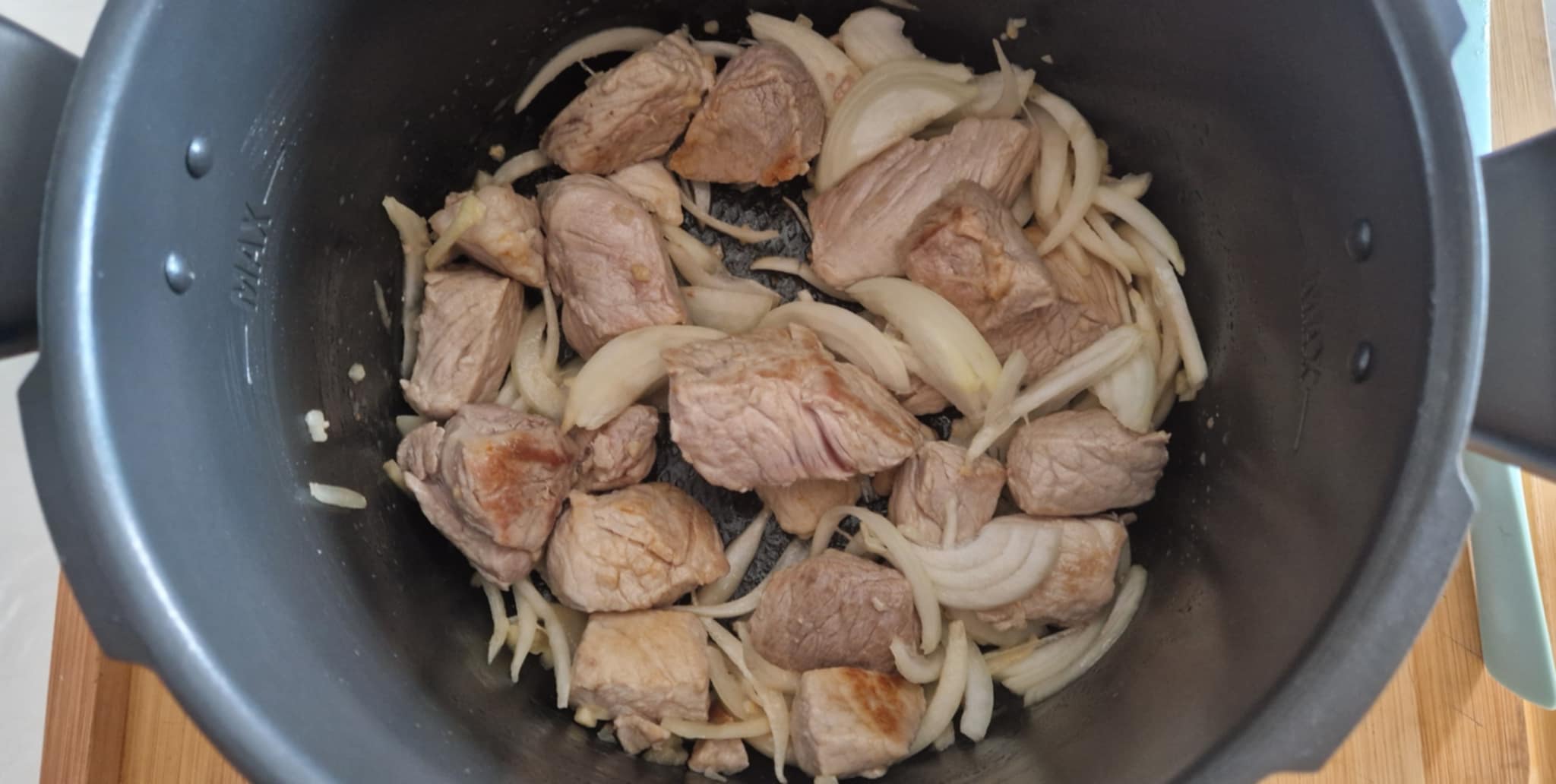 Saute-porc-Carotte-Champignon